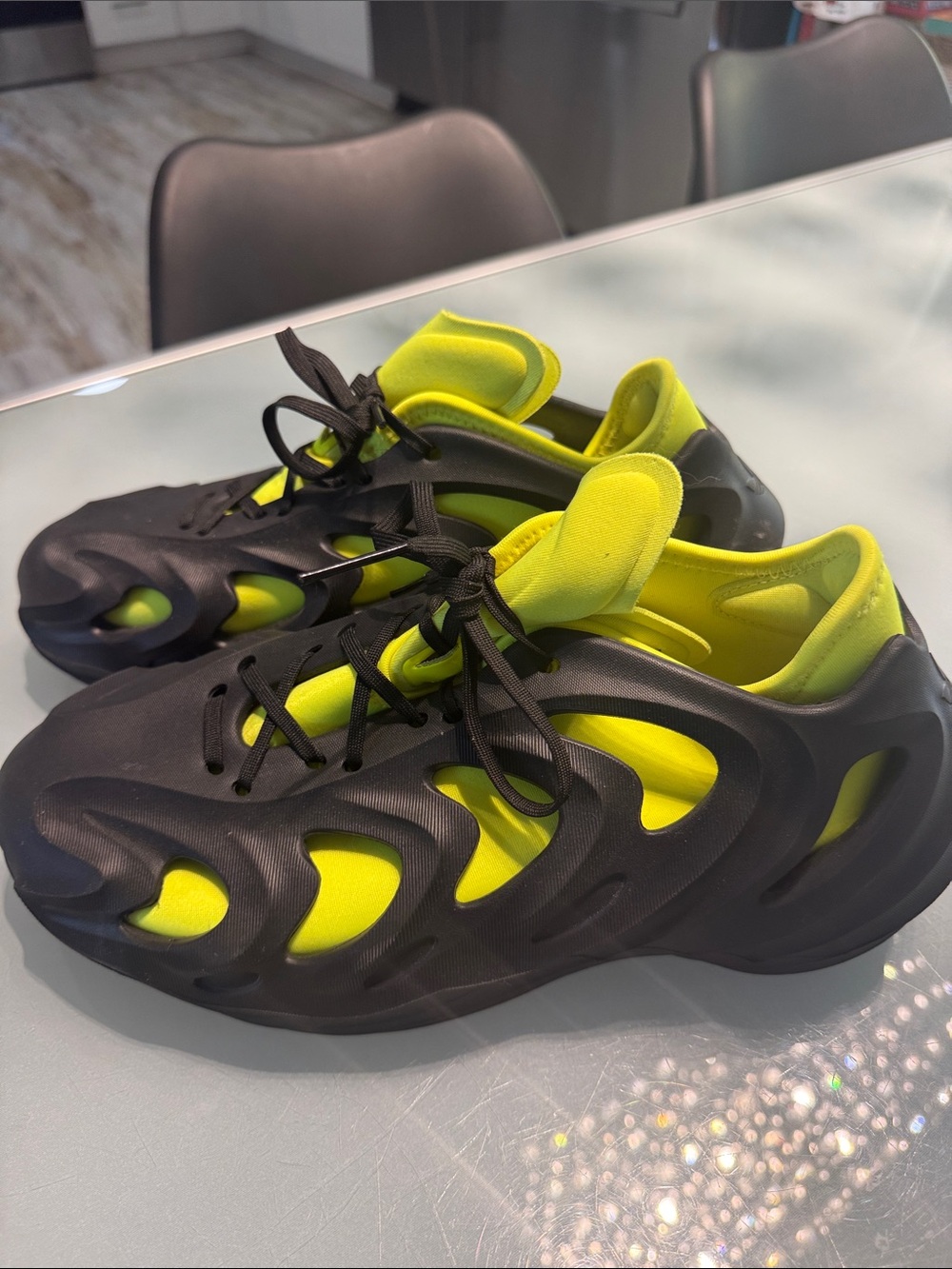 Adidas  adiFom Q “Black Solar Yellow” (IE7385)